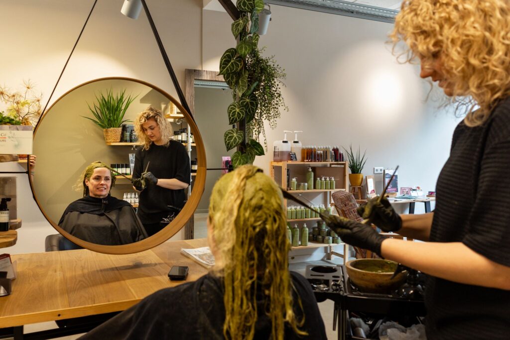plantaardige haarkleuren kapper oldenzaal